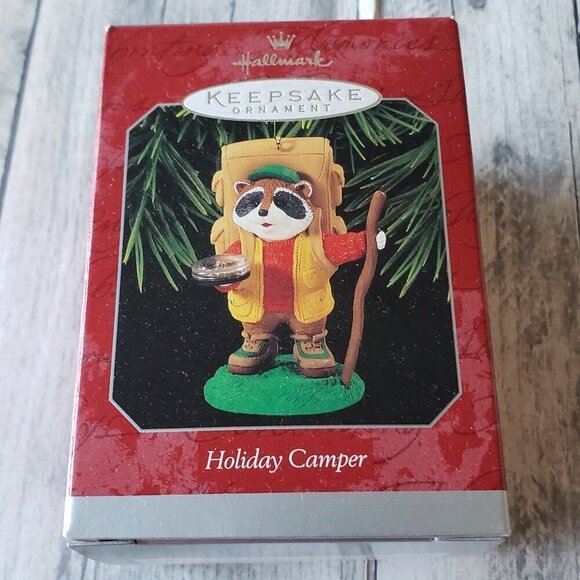 NWT - 1998 Holiday Camper – Hallmark Keepsake Ornament - Picture 1 of 2